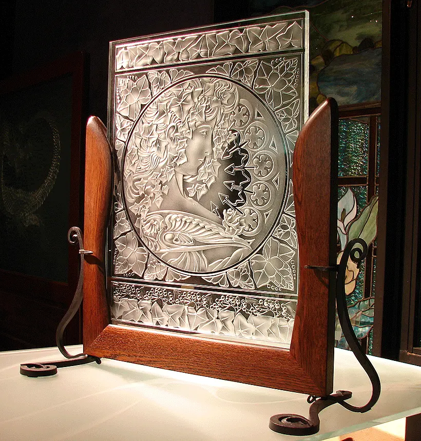 エッチングガラス　目隠し・仕切りガラスの製作事例