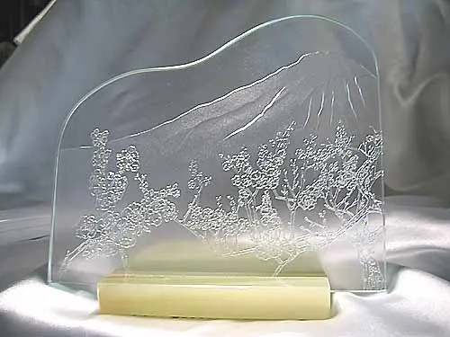 エッチングガラス　目隠し・仕切りガラスの製作事例