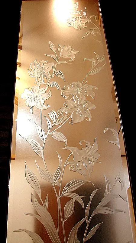 エッチングガラス　目隠し・仕切りガラスの製作事例