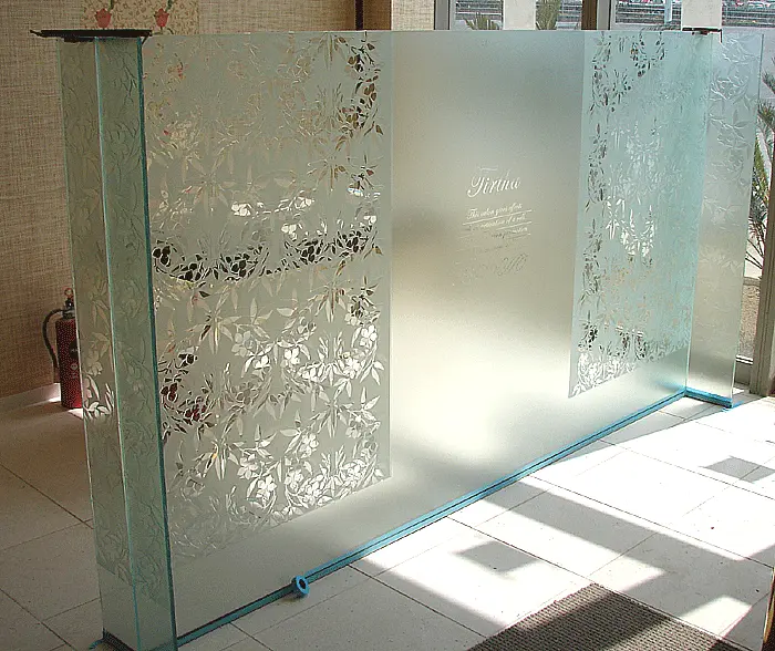 エッチングガラスのボタン