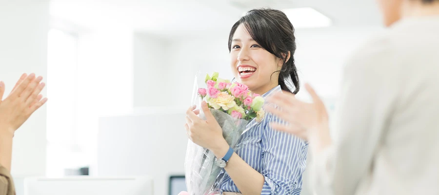 退職祝いのギフト｜金額相場・選び方のポイントとおすすめ5選