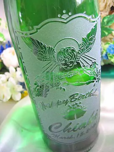 ワイン彫刻ボトル