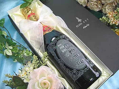 ワイン彫刻ボトル