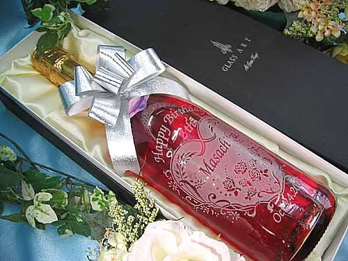 ワイン彫刻ボトル