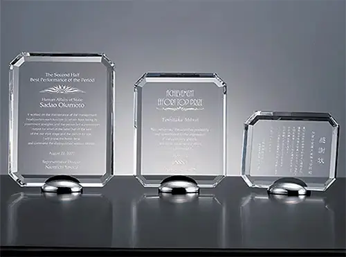 クリスタルトロフィー