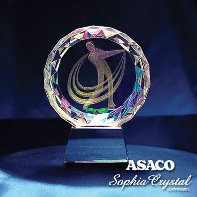 様々なクリスタル盾