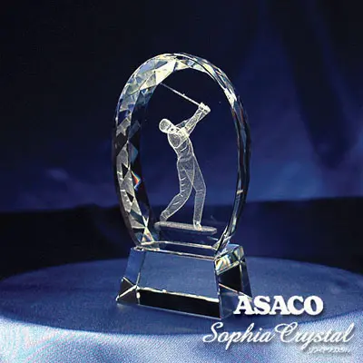 様々なクリスタル盾