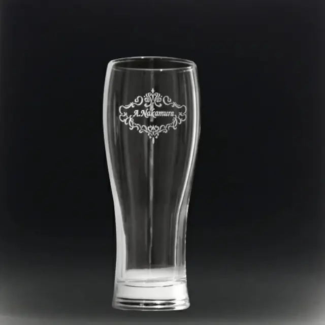 オリジナル彫刻入りのビアグラス