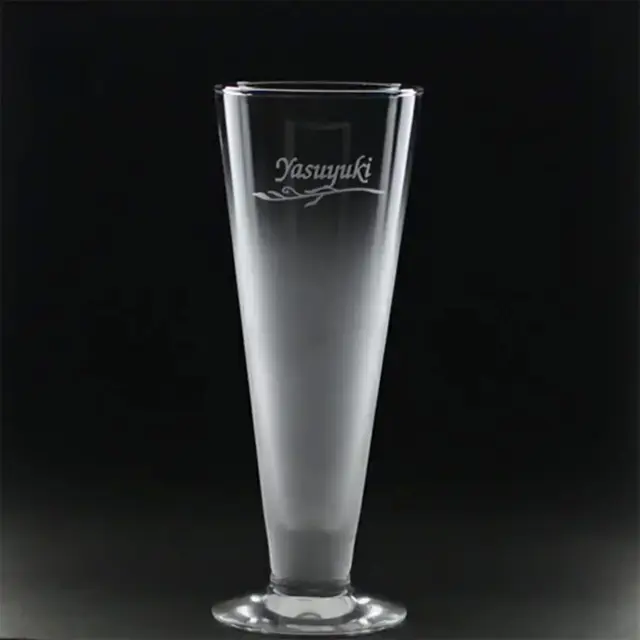 オリジナル彫刻入りのビアグラス